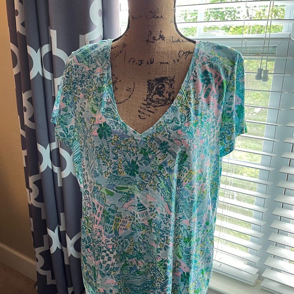 Lilly Pulitzer Women's Etta V-Neck T-shirt Surf blue lilly loves South Carolina